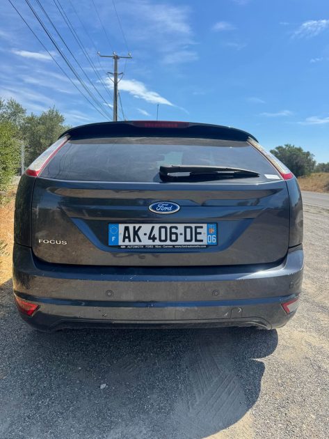 FORD FOCUS II 1.6 ESSENCE 115 Cv GHIA