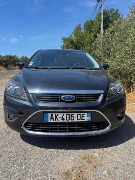 FORD FOCUS II 1.6 ESSENCE 115 Cv GHIA