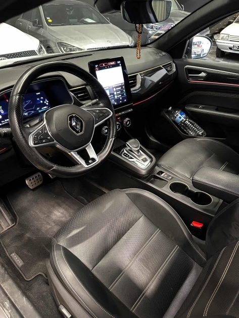 MAGNIFIQUE RENAULT ARKANA HYBRID 145 + 22 CH (1ERE MAIN, SUIVI RENAULT, TOIT OUVRANT PANORAMIQUE)