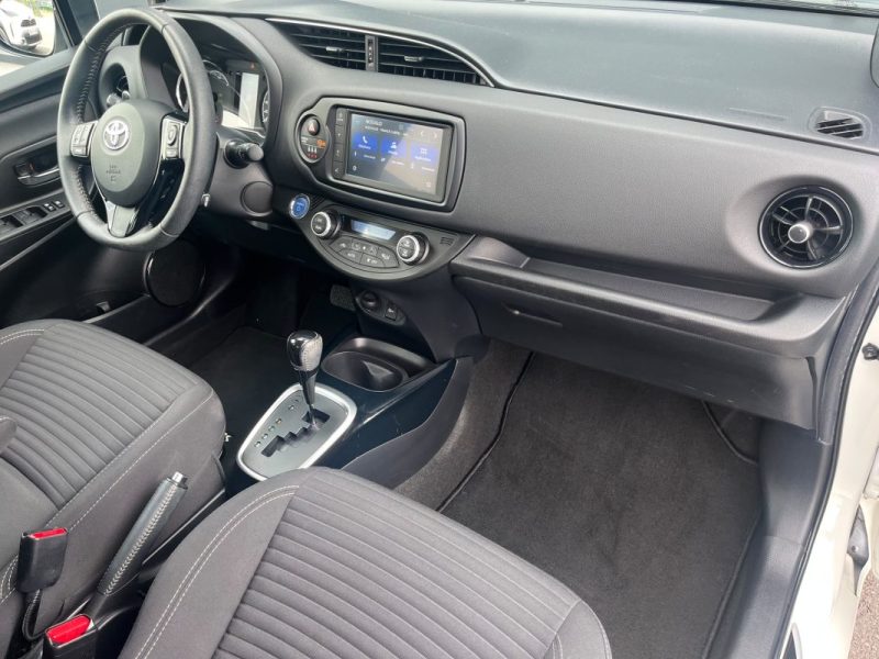 TOYOTA YARIS YARIS 3 HYBRID 100CH COLLECTION 