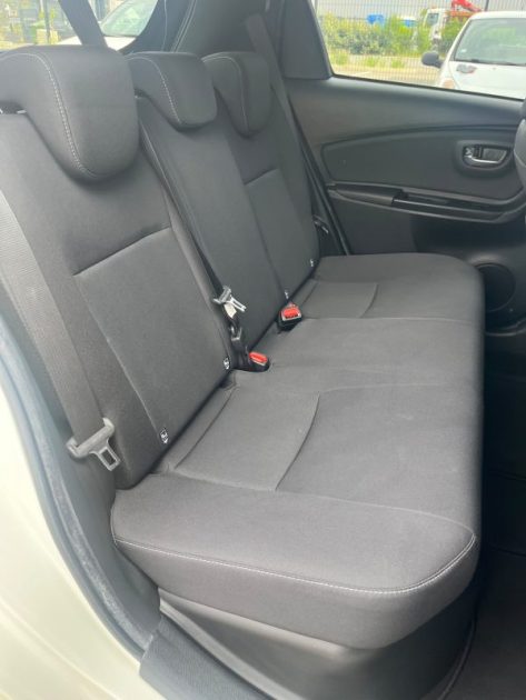 TOYOTA YARIS YARIS 3 HYBRID 100CH COLLECTION 