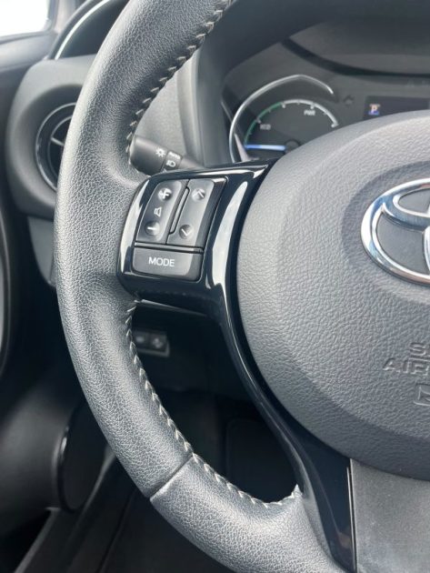 TOYOTA YARIS YARIS 3 HYBRID 100CH COLLECTION 