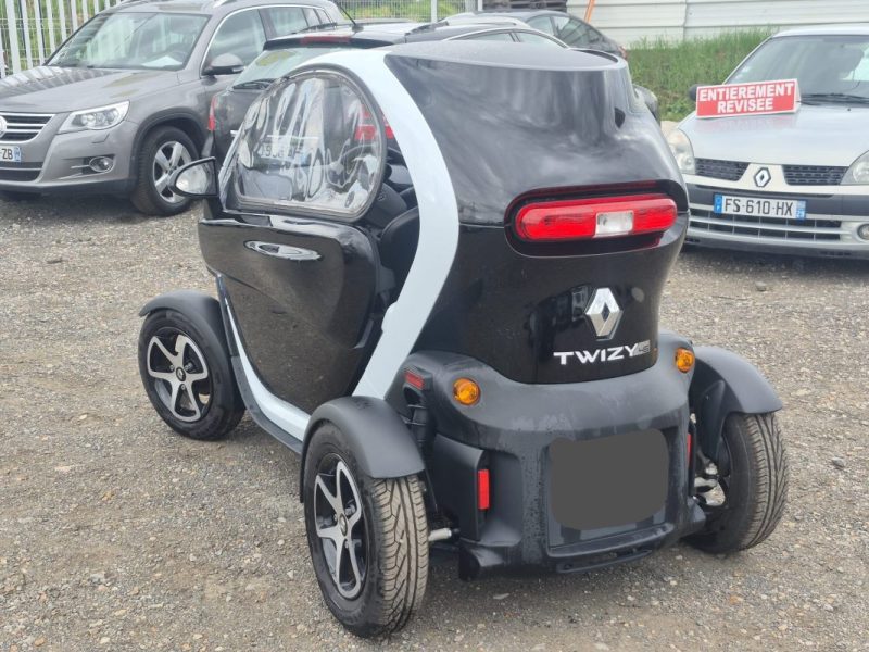 RENAULT TWIZY  45 4 KW 5 CV BOÎTE AUTO 2022 Bon Etat