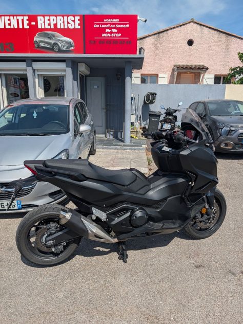 HONDA NSS 750 FORZA ABS 9.000KMS 1ERE MAIN ENTRETIEN EXCLUSIF HONDA GARANTIE  6 ANS 