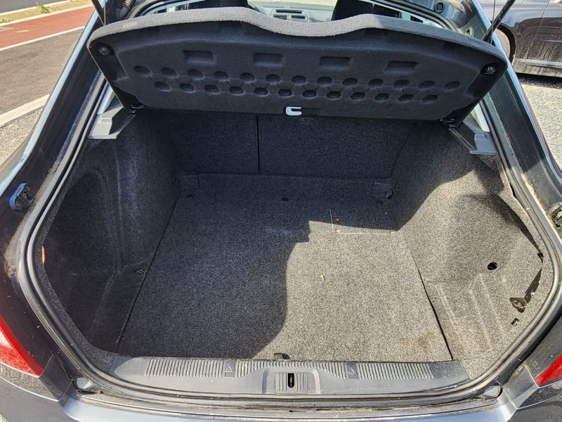 SKODA OCTAVIA 1,6 TDI 105 2010
