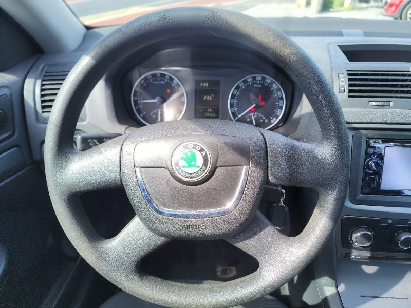 SKODA OCTAVIA 1,6 TDI 105 2010
