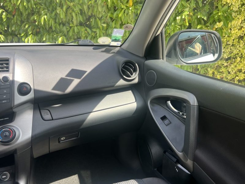 Toyota RAV4 2.2l D-4D Life 150ch 4X4 - Garantie 6 mois