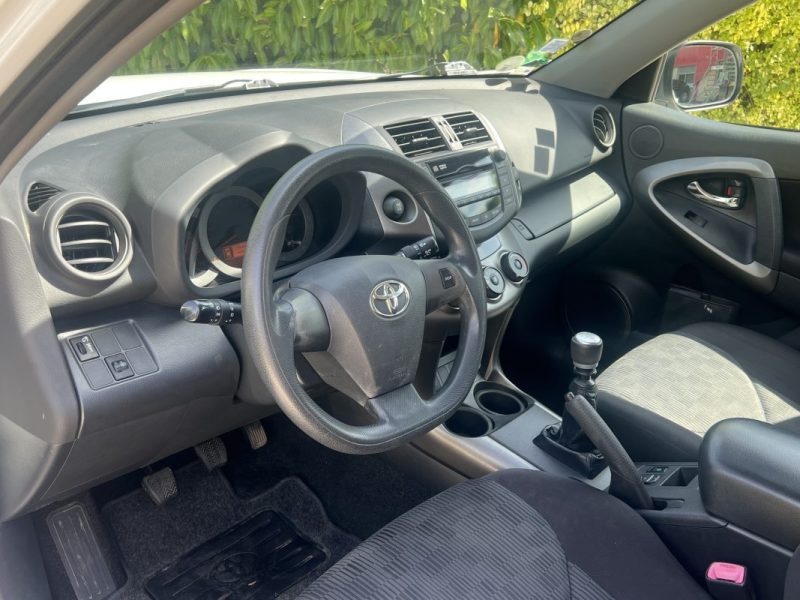 Toyota RAV4 2.2l D-4D Life 150ch 4X4 - Garantie 6 mois