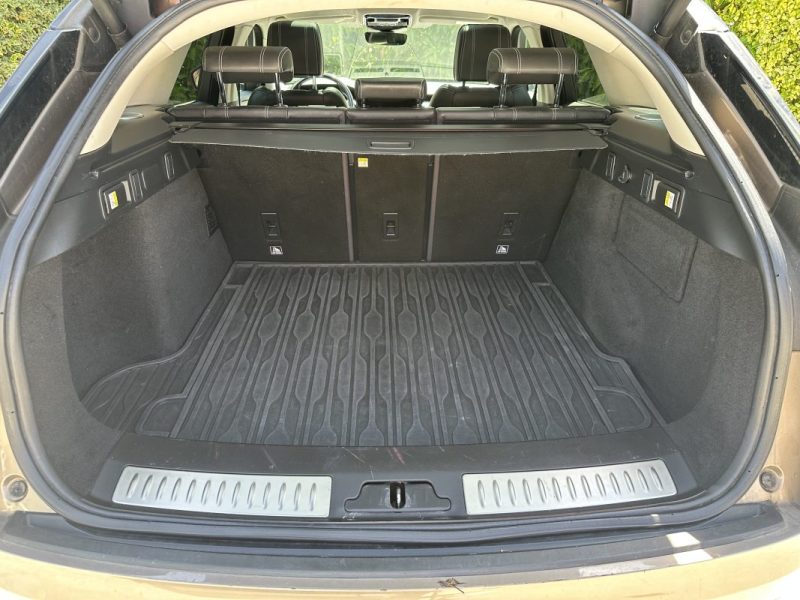 Range Rover Velar 3.0l SDV6 4X4 R-Dynamic 300ch - Garantie 6 mois