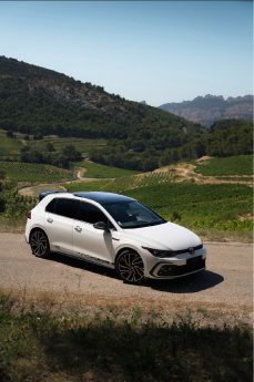 VOLKSWAGEN GOLF 8 GTI 245CH /TOIT OUVRANT/