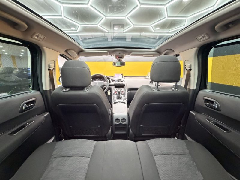 PEUGEOT 3008 1.6 HDI 16V 110CH PREMIUM PACK
