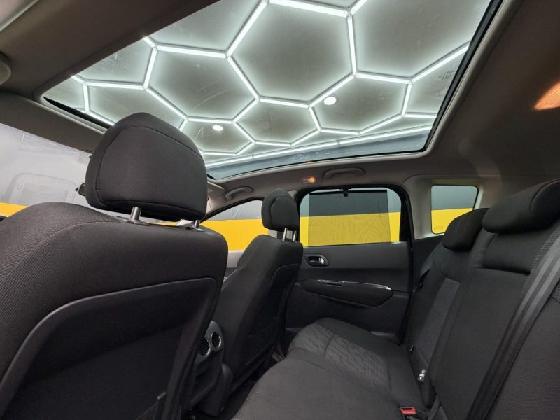 PEUGEOT 3008 1.6 HDI 16V 110CH PREMIUM PACK