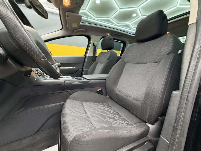 PEUGEOT 3008 1.6 HDI 16V 110CH PREMIUM PACK