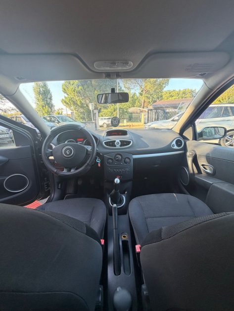 Renault clio III 3 1.2 TCE 100 - Faible KM - Attelage 