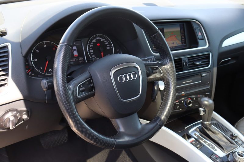 AUDI Q5 3.0 V6 240CH AVUS 