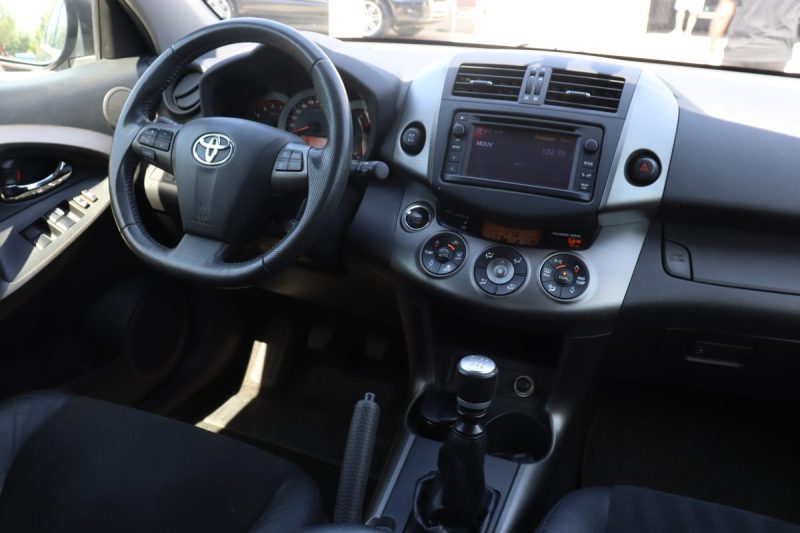 TOYOTA RAV4 2.2 D-4D 150CV 4WD EXECUTIVE 
