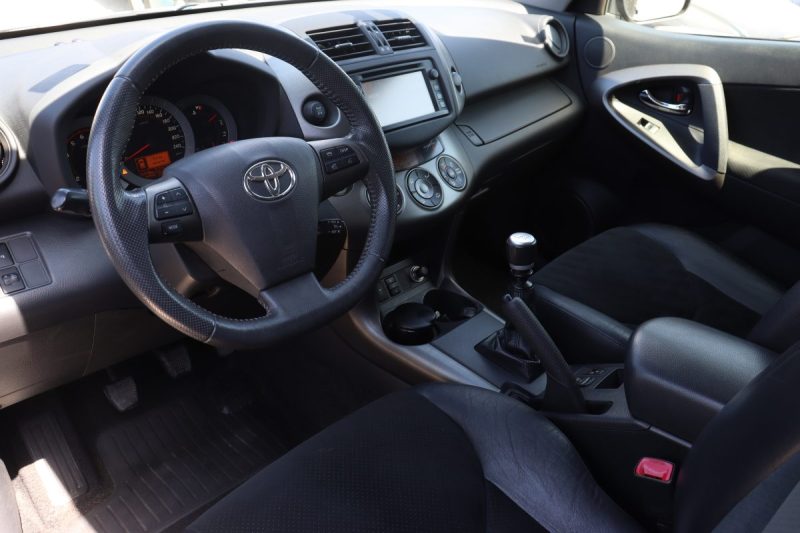 TOYOTA RAV4 2.2 D-4D 150CV 4WD EXECUTIVE 