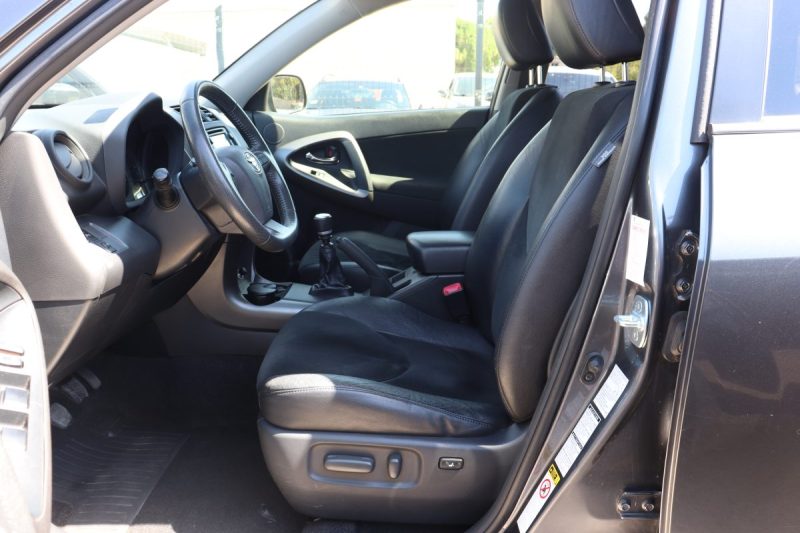 TOYOTA RAV4 2.2 D-4D 150CV 4WD EXECUTIVE 