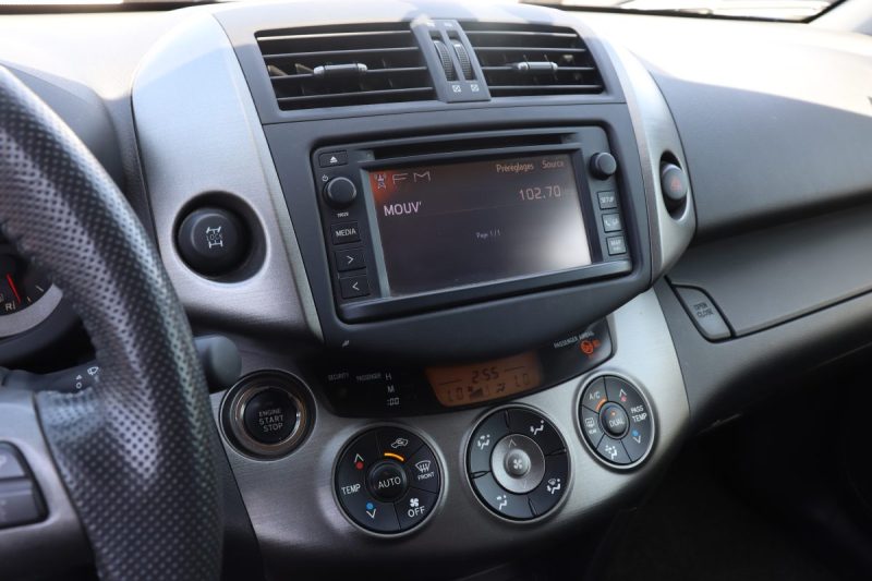 TOYOTA RAV4 2.2 D-4D 150CV 4WD EXECUTIVE 