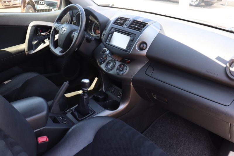 TOYOTA RAV4 2.2 D-4D 150CV 4WD EXECUTIVE 