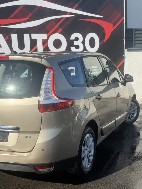 RENAULT SCENICIII GRAND 1.5 DCI 110 AUTHENTIQUE 5P 2013