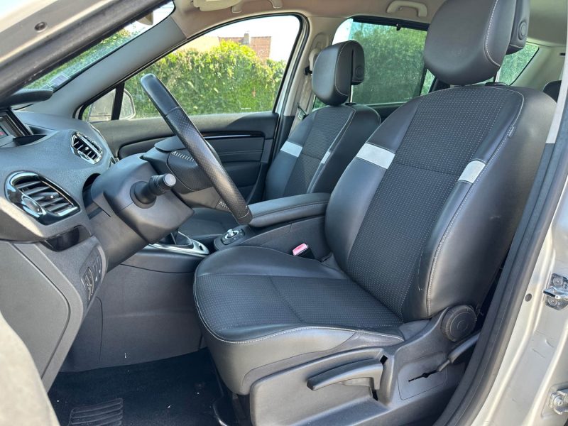 RENAULT SCENICIII GRAND SCENIC 1.5 DCI 110 BOSE 2013