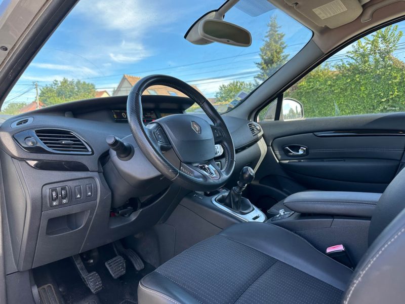 RENAULT SCENICIII GRAND SCENIC 1.5 DCI 110 BOSE 2013
