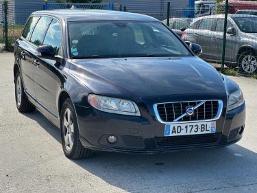 VOLVO V70 2.4 D5 KINETIC GEARTRONIC 
