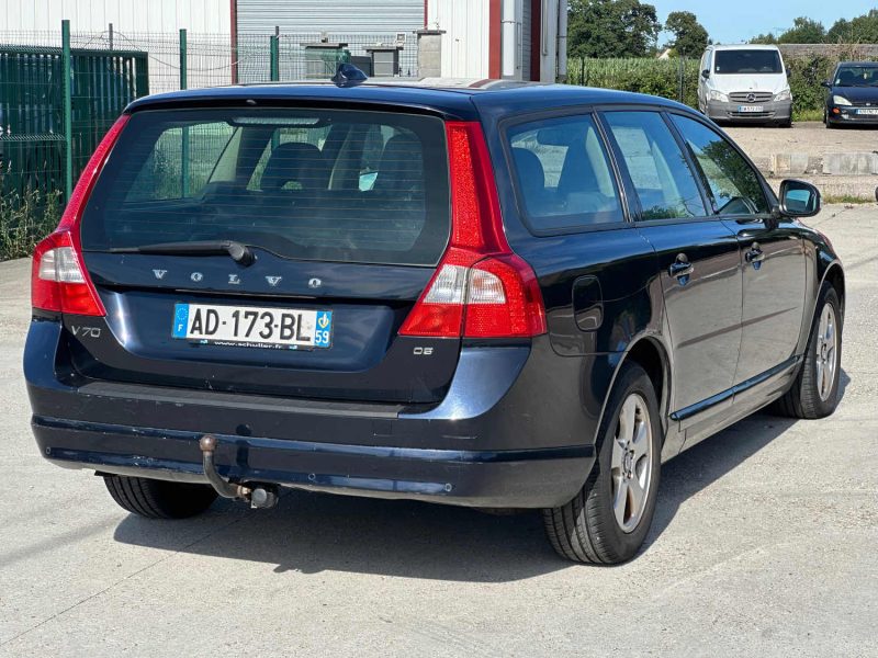 VOLVO V70 2.4 D5 KINETIC GEARTRONIC 