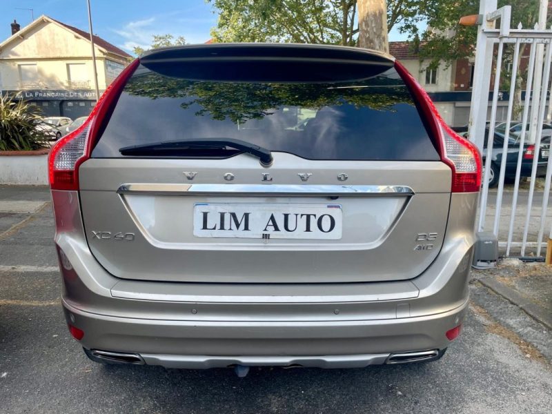 VOLVO XC60 D5 AWD 220 XENIUM GEARTRONIC 
