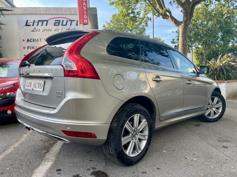 VOLVO XC60 D5 AWD 220 XENIUM GEARTRONIC 