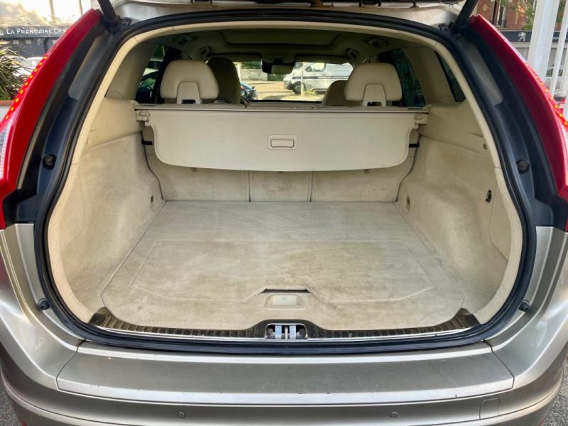 VOLVO XC60 D5 AWD 220 XENIUM GEARTRONIC 