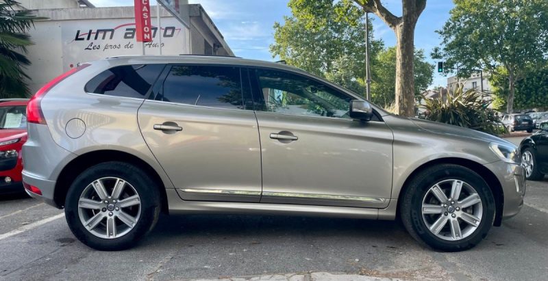 VOLVO XC60 D5 AWD 220 XENIUM GEARTRONIC 