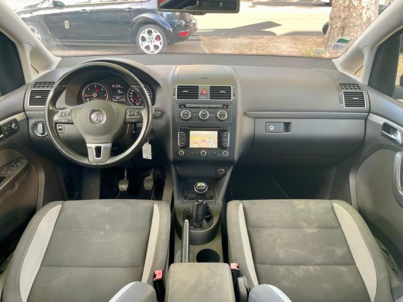 VOLKSWAGEN TOURAN 2.0 TDI 140 LIFE 7 Places