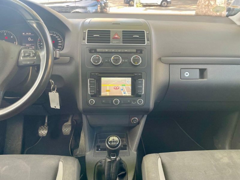 VOLKSWAGEN TOURAN 2.0 TDI 140 LIFE 7 Places