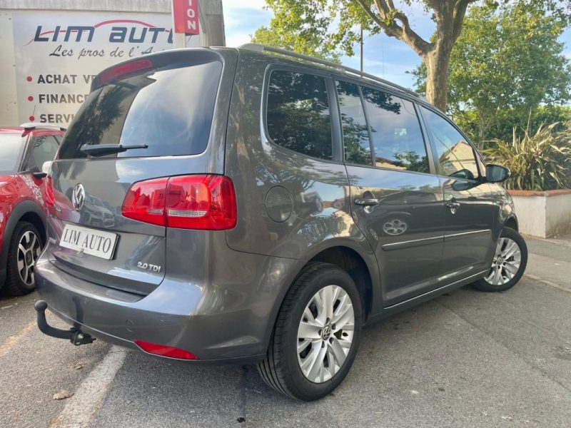 VOLKSWAGEN TOURAN 2.0 TDI 140 LIFE 7 Places