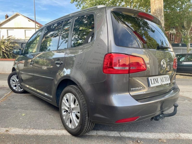 VOLKSWAGEN TOURAN 2.0 TDI 140 LIFE 7 Places