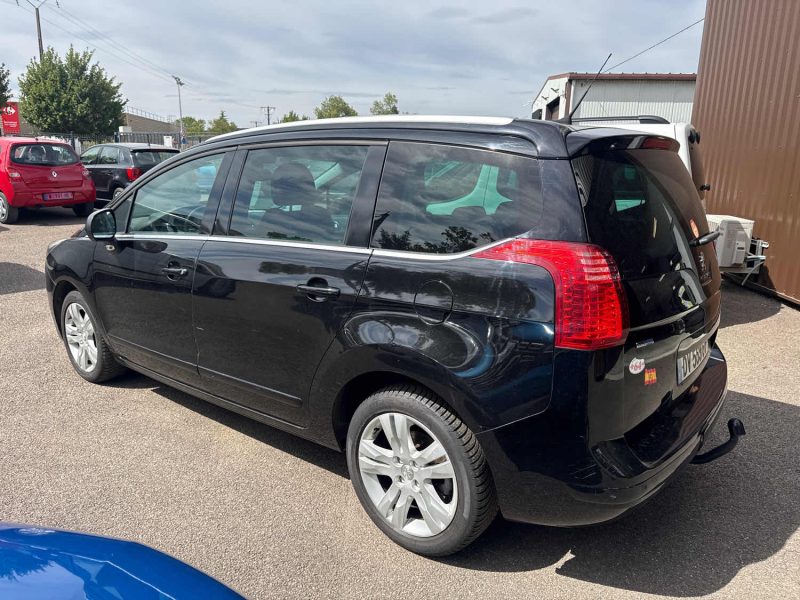 PEUGEOT 5008 1.6 BLUE HDI 120 ALLURE 7 PLACES 