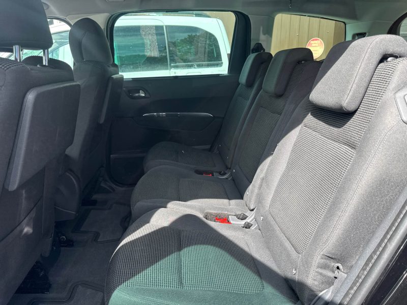 PEUGEOT 5008 1.6 BLUE HDI 120 ALLURE 7 PLACES 