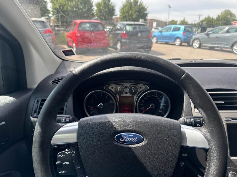 FORD  KUGA  2.5 T 200 CV TITANIUM  