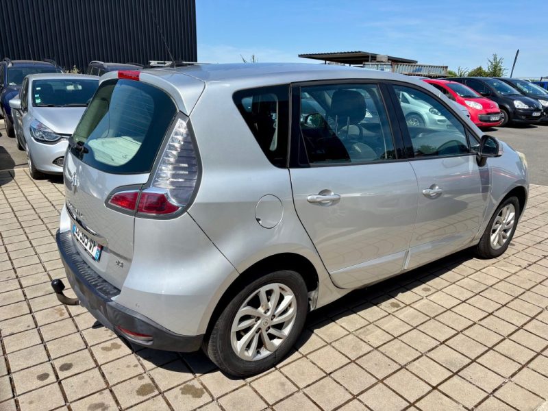 RENAULT SCENICIII 1.5 DCI 110 DYNAMIQUE 2012