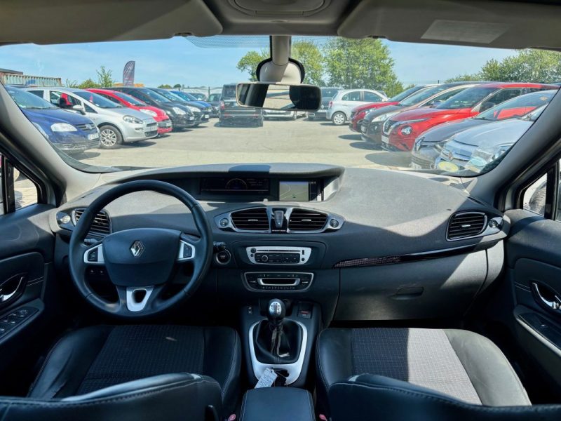 RENAULT SCENICIII 1.5 DCI 110 DYNAMIQUE 2012