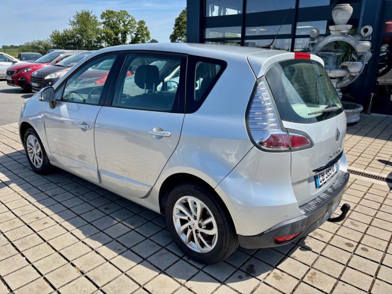 RENAULT SCENICIII 1.5 DCI 110 DYNAMIQUE 2012