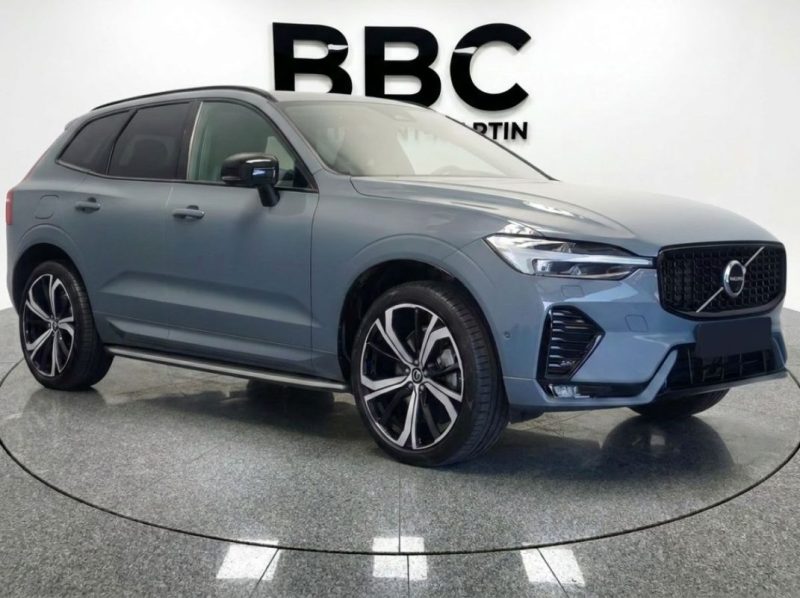 VOLVO XC60 PLUS DARK 2024