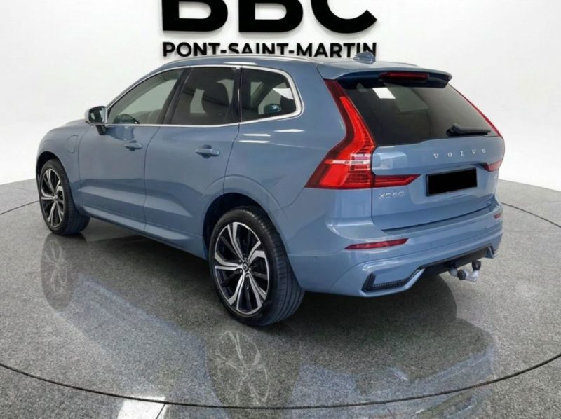 VOLVO XC60 PLUS DARK 2024