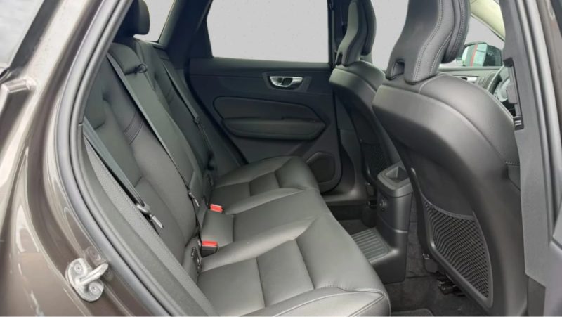 VOLVO XC60 ULTIMATE DARK RECHARGE PLUG-IN HYBRID AWD 2023