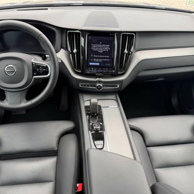 VOLVO XC60 ULTIMATE DARK RECHARGE PLUG-IN HYBRID AWD 2023