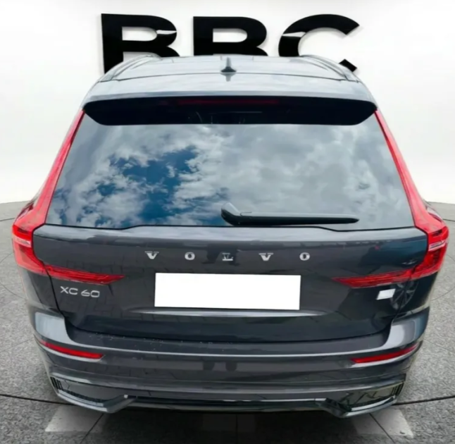 VOLVO XC60 ULTIMATE DARK RECHARGE PLUG-IN HYBRID AWD 2023