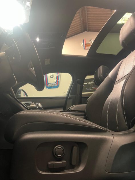 MAGNIFIQUE RANGE ROVER VELAR R-DYNAMIC P400E 400CH (TOIT OUVRANT, SONO MERIDIAN, CAMÉRA 360°)⭐️⭐️⭐️⭐