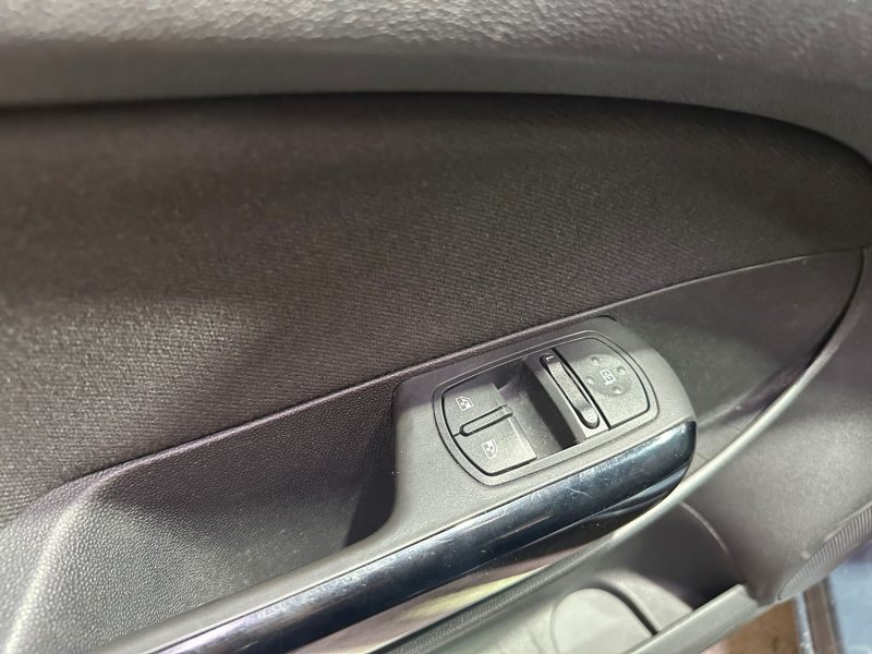 OPEL CORSA 1.3 CDTI SELECTION 2010